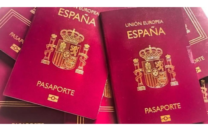 Más de 800 extranjeros que viven en Asturias consiguieron la nacionalidad española en 2019